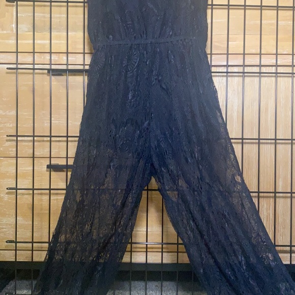 MINK PINK Lace Playsuit - Picture 4 of 8